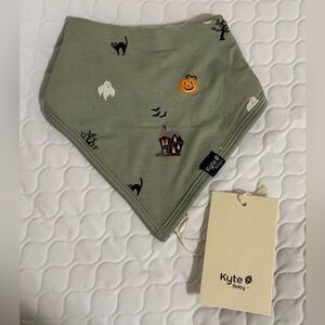 Kyte BABY Spooky Bib